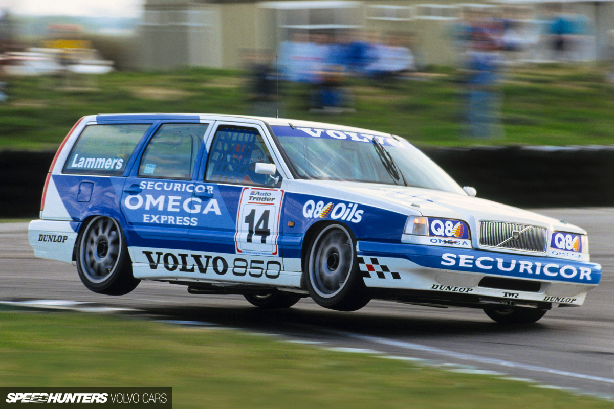SH_19366_Volvo_entered_BTCC_with_its_850_Estate_equipped_with_catalytic_converters